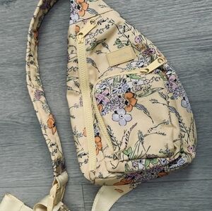 🌼 Vera Bradley  Sunlit Garden Sling Backpack, NEW WITH out TAGS,